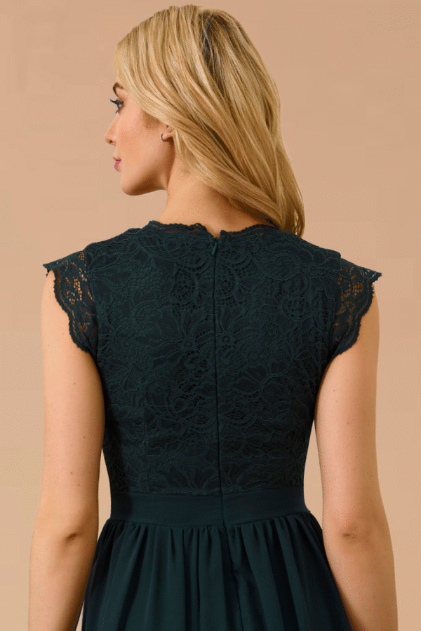 Green V Neck Sleeveless Formal Party Gown - Image 3